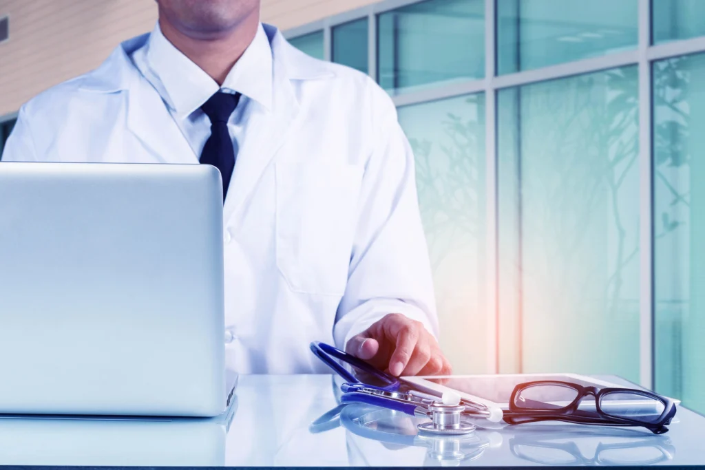 افضل شركة تامين طبي للسفر: معايير الجودة والتغطية الشاملة التي يجب أن تعرفها 3 افضل شركة تامين طبي