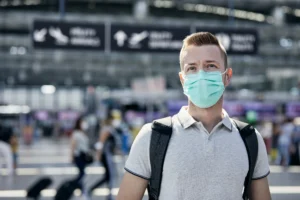 الفرق بين تامين السفر عند حجز الطيران والتامين الصحي​